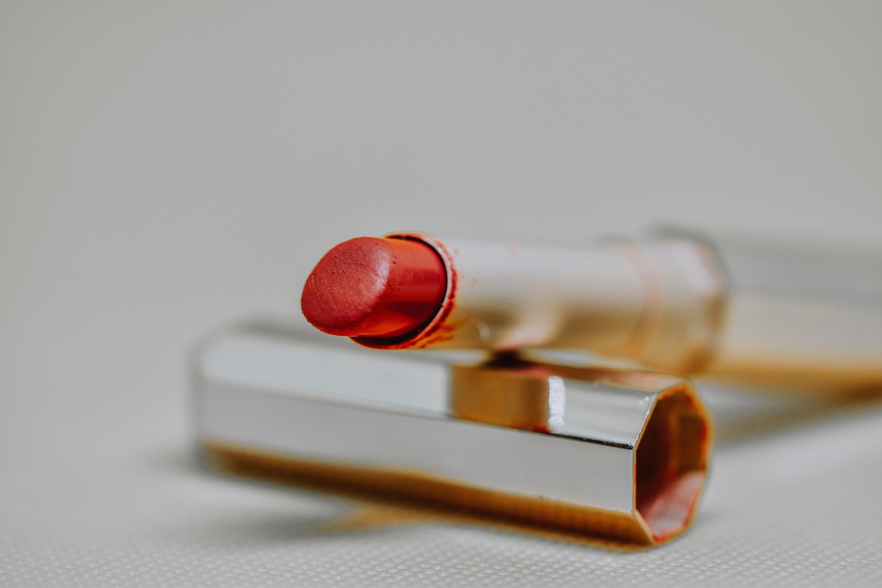 Fenty Beauty Affiliate Program Review 2025: Commission Rates, Sign Up Guide, and Earnings Potential